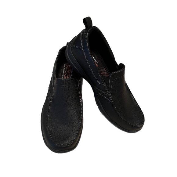 Skechers  Mens Size 9 Extra Wide Black Slip On Shoes Loafers